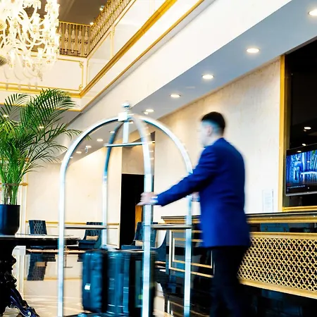 Downtown Hotell