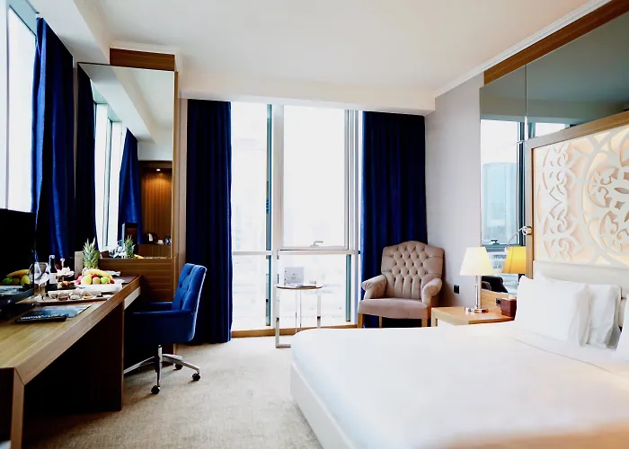 Отель Grand Mercure 5*