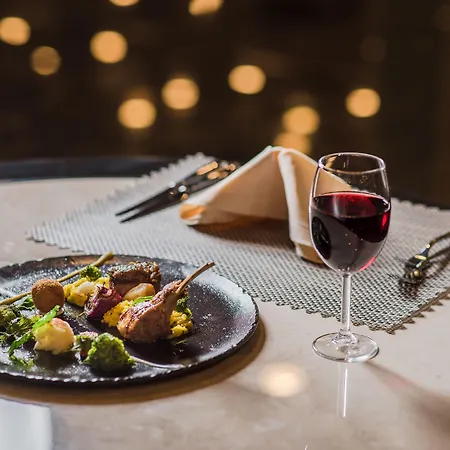 Hotel Grand Mercure 5*