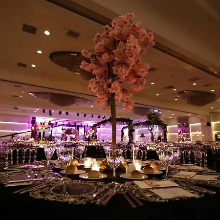 Hotel Grand Mercure 5*